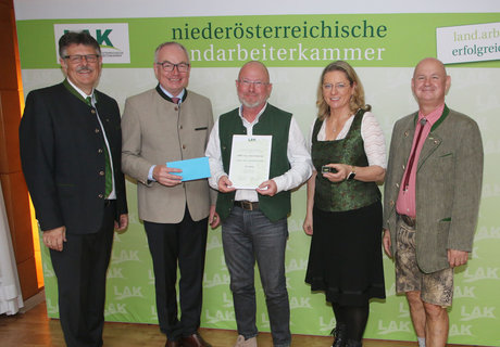 Ehrung von langjährigen Beschäftigten in der Land- und Forstwirtschaft.